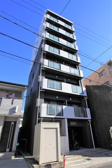 【松山市木屋町のマンションの建物外観】