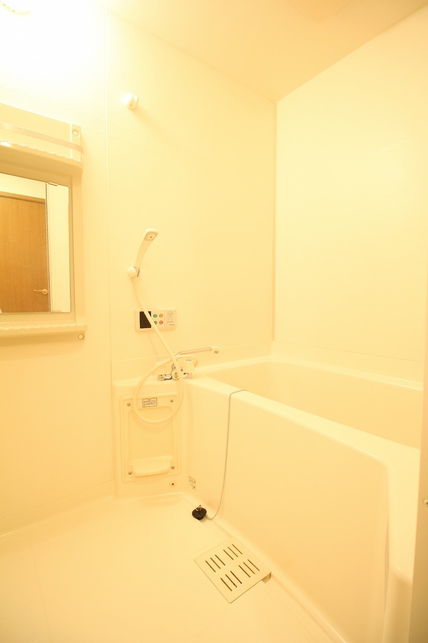 バス・シャワールーム　日々の疲れを癒すお風呂付です