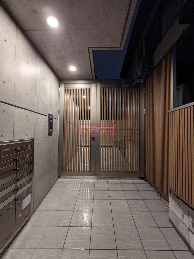 エントランス　エントランス