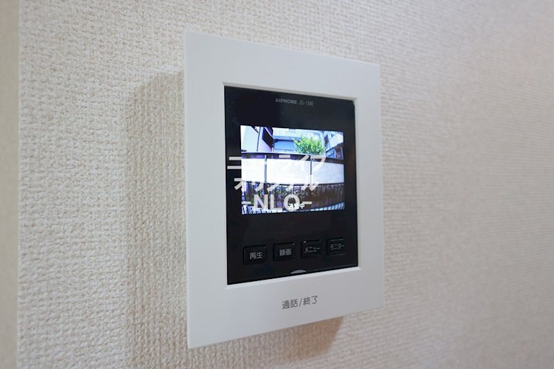 セキュリティ　お部屋の中から訪問者を確認できるモニターホン☆