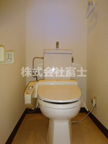 タクロウB棟のトイレ写真
