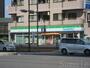 コンビニ　ファミリーマート滝野川五丁目店（コンビニ）まで585m