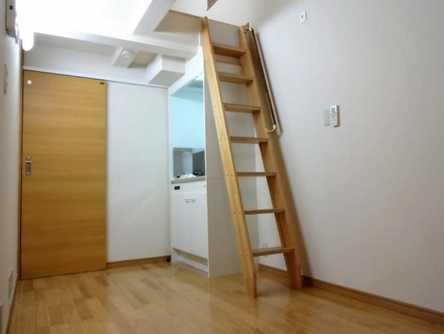 居室・リビング　ロフト付