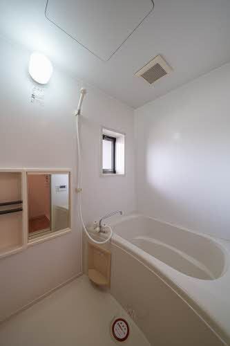 バス・シャワールーム　バスルーム