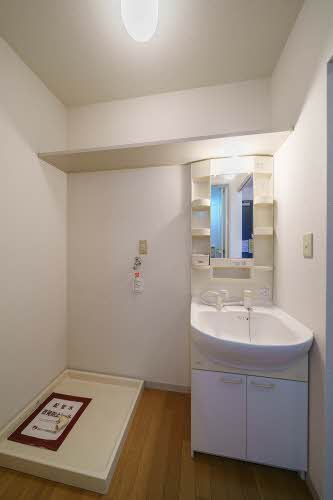 洗面設備　洗面化粧台