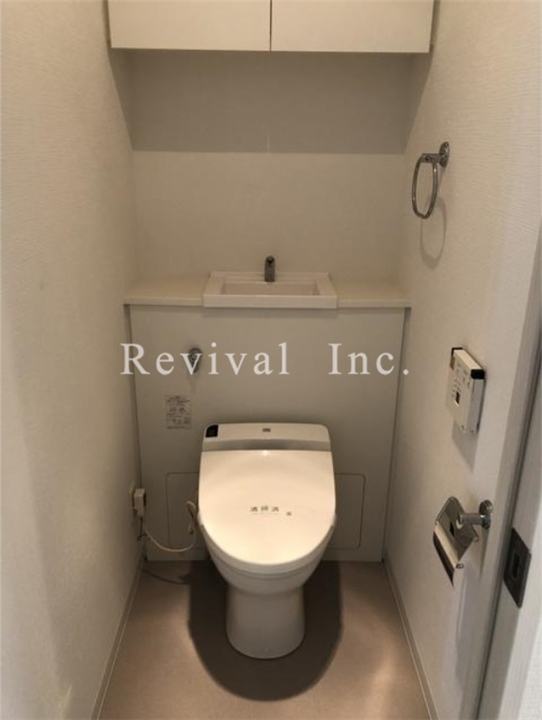 トイレ　ウォシュレット付きトイレです