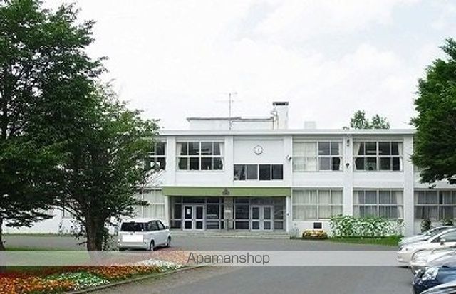 小学校　大曲小学校（小学校）まで1300m