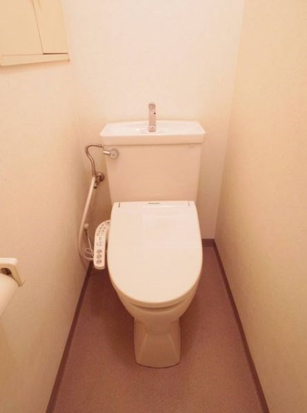 トイレ　清潔に保たれたトイレです。