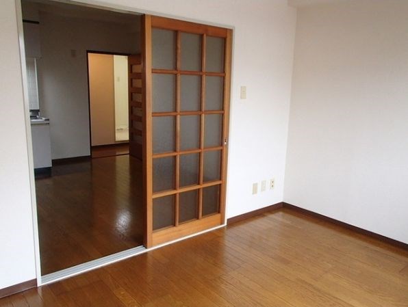 その他部屋・スペース　フローリングのキレイなお部屋です。