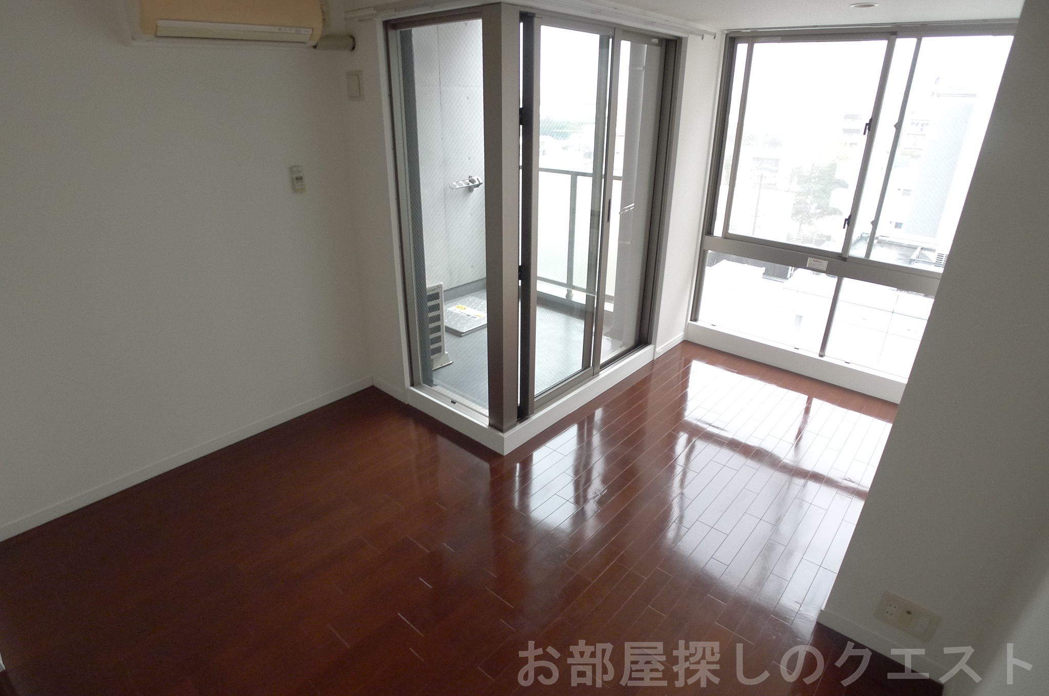 居室・リビング　（写真は同物件イメージ）