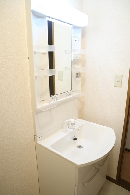 洗面設備　洗髪洗面化粧台