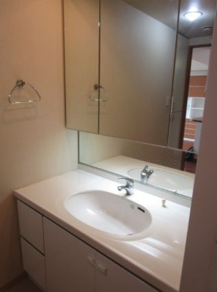 洗面設備　洗面所です