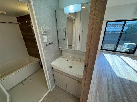 洗面設備　洗髪洗面化粧台