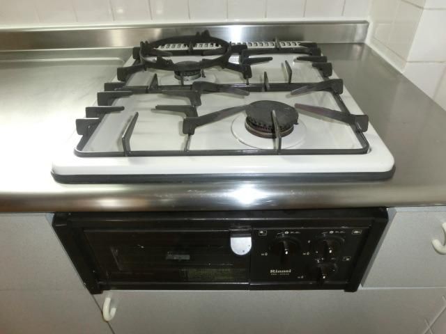 その他　グリル付きシステムキッチン