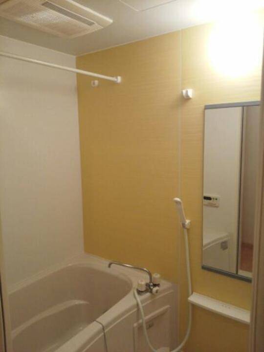 バス・シャワールーム　浴室