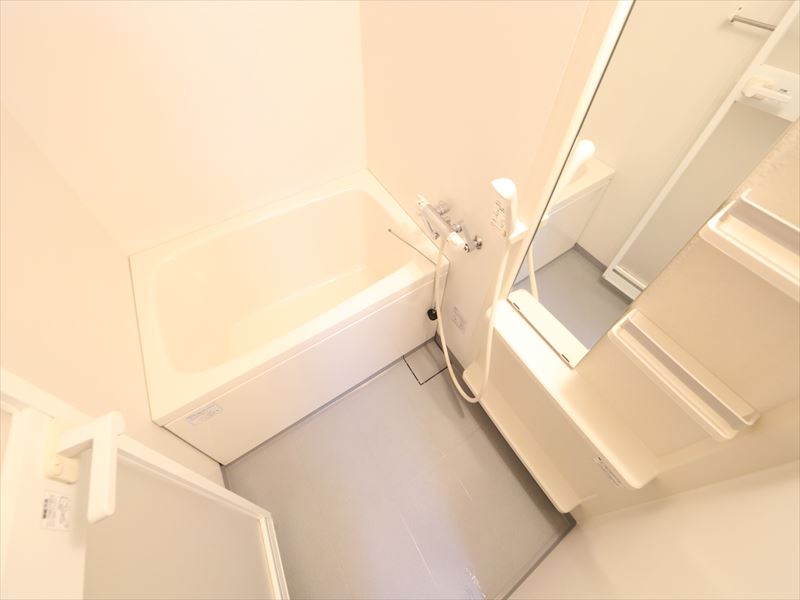 バス・シャワールーム　バスルーム