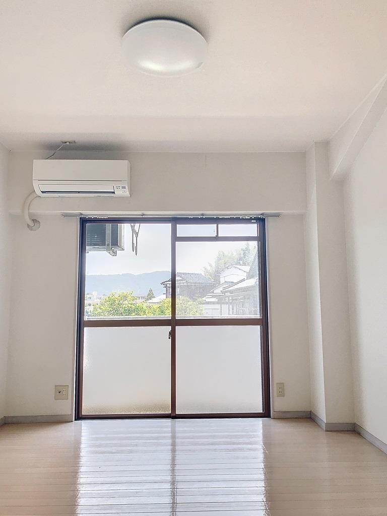 居室・リビング　他室参照