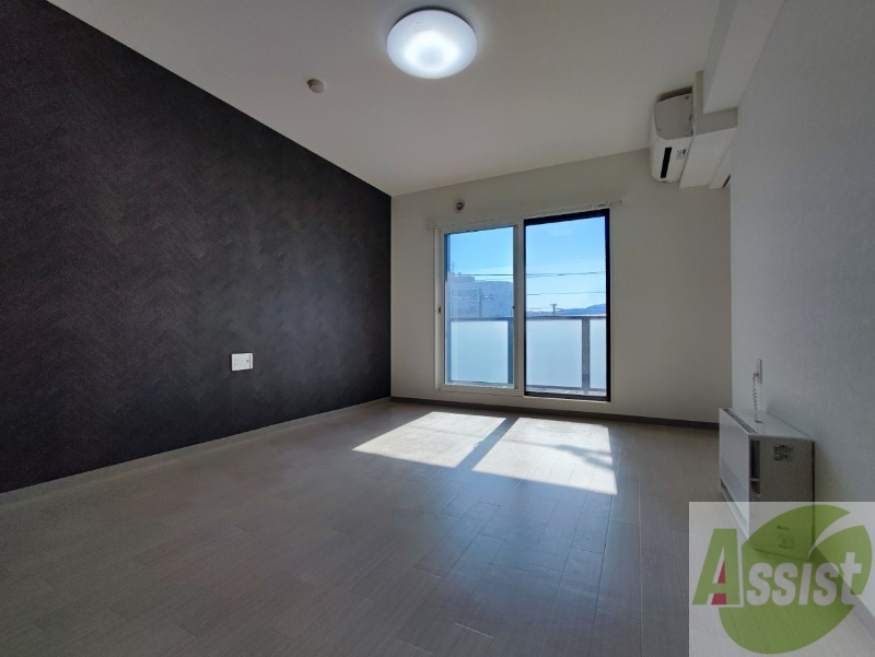 居室・リビング　広くてキレイなお部屋が広がっていて、充実した生活が送れそう。