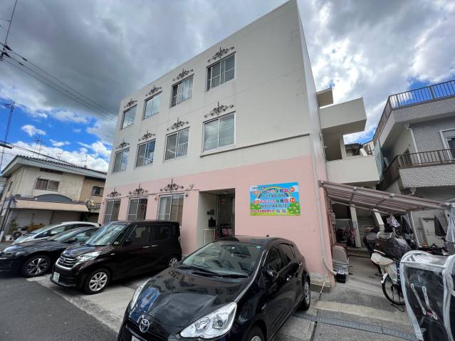 幼稚園・保育園　花園ももいろ保育園（幼稚園・保育園）まで181m