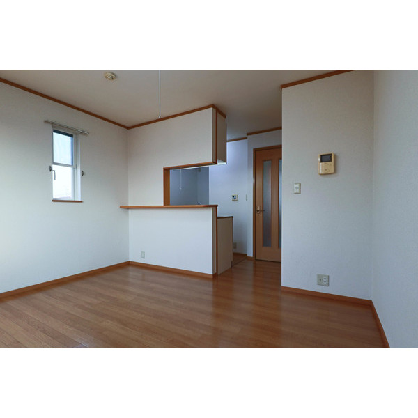 居室・リビング　同じ建物の別の部屋