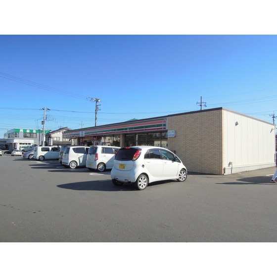 コンビニ　セブンイレブン（コンビニ）まで1200m