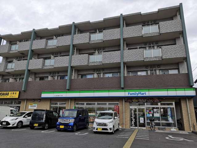 コンビニ　ファミリーマートさいたま大成町一丁目店（コンビニ）まで243m