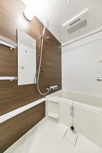 バス・シャワールーム　※写真は同タイプ住戸です。