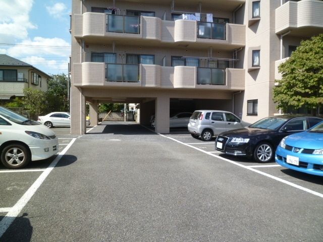 駐車場　★駐車場も広いですよ★
