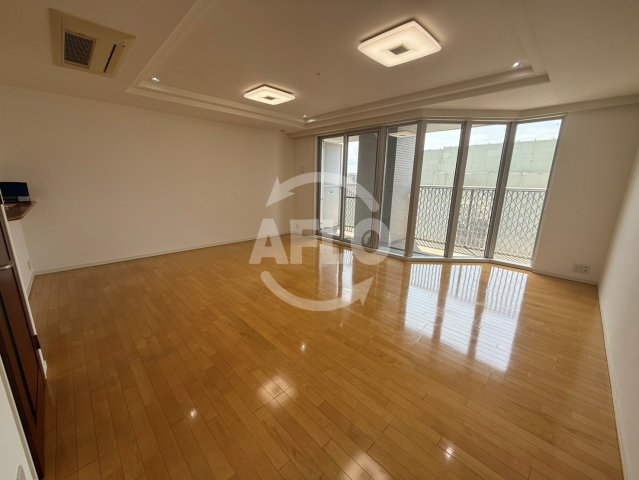 居室・リビング　夕陽丘イクス　リビング