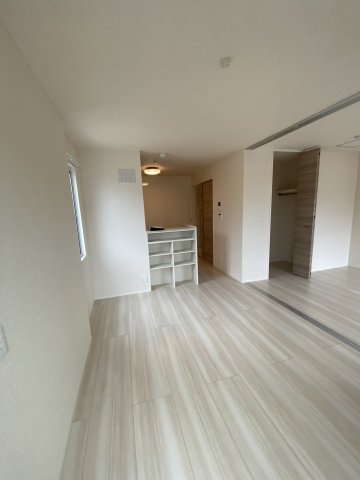 アムール フェール A棟の居間写真