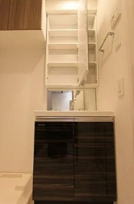 洗面設備　独立洗面台です。