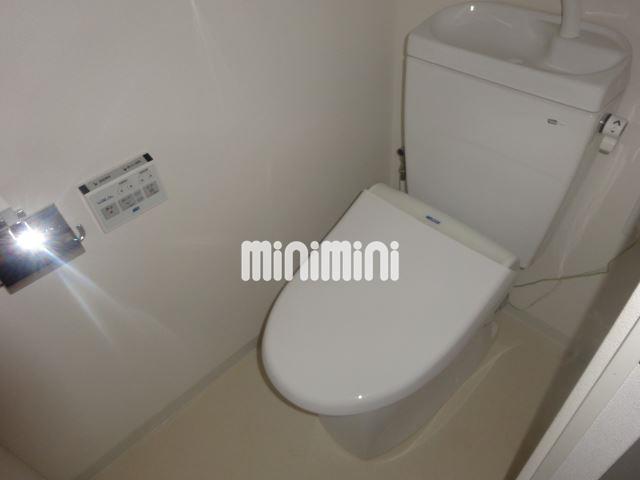 トイレ　温水洗浄便座