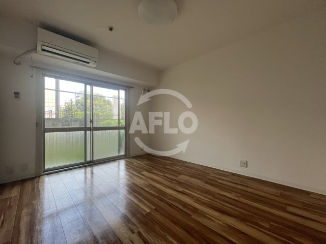 居室・リビング　サンフラッツ新大阪別館　リビング