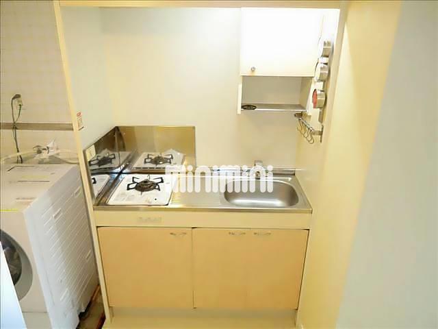 キッチン　同一物件、別部屋の写真です。