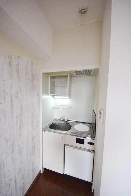 キッチン　※同建物別号室参考写真