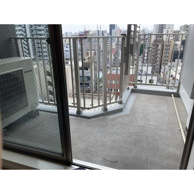 バルコニー　陽当たり良好なバルコニーです