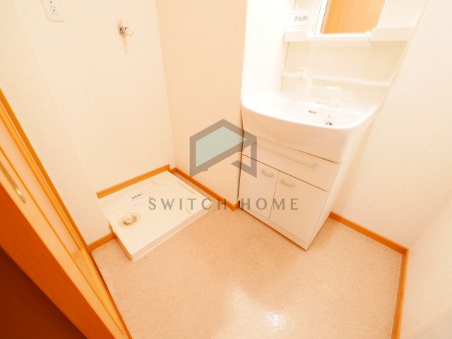 洗面設備　使いやすい洗面所です