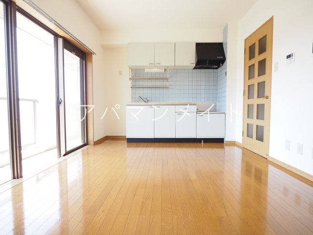 居室・リビング　日当たり良好です！