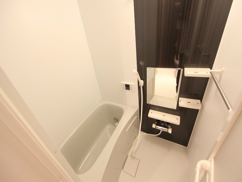 バス・シャワールーム　追い焚き機能付　オートバス機能付バスルーム