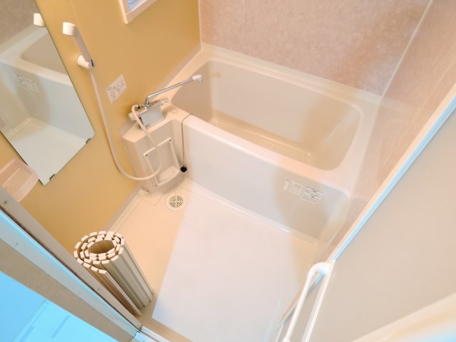 バス・シャワールーム　同マンション別部屋