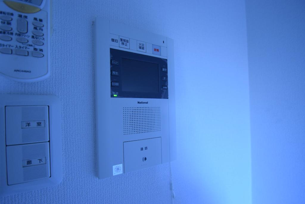 セキュリティ　カメラ付インターホン