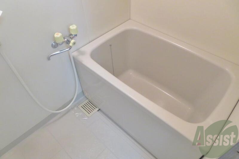 バス・シャワールーム　こちらもクリーニング済み水回りはこうでないとね