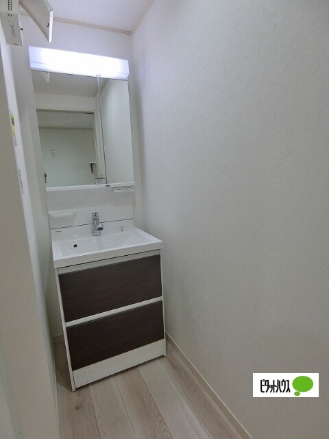 洗面設備　人気条件の独立洗面台