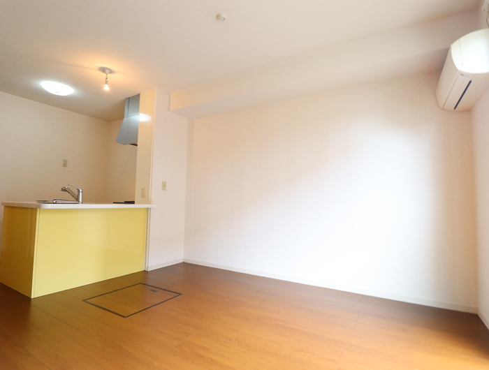 居室・リビング　※同タイプの部屋写真です