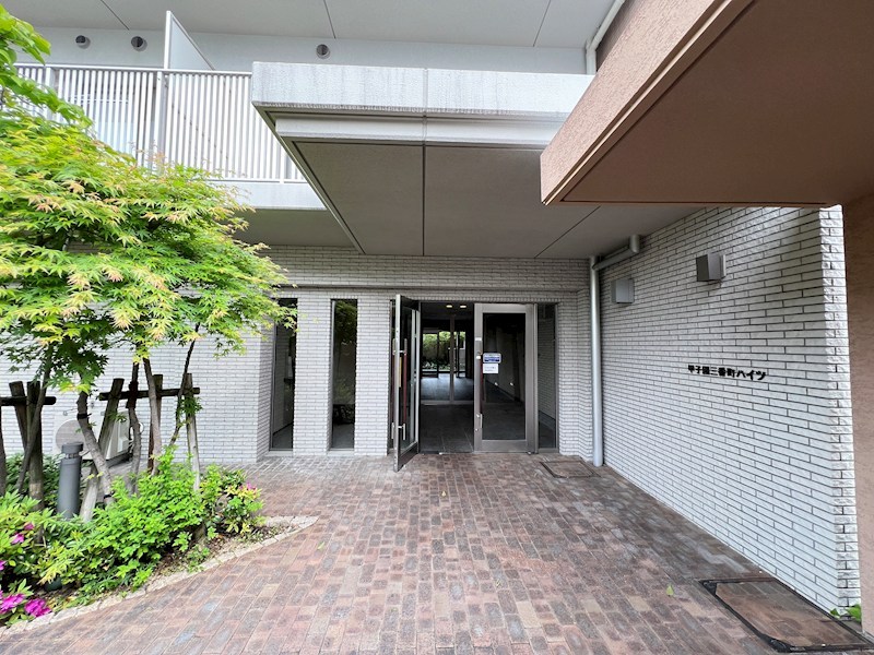 甲子園三番町ハイツの外観写真
