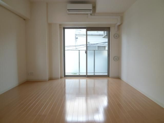 居室・リビング　日当り良好／居室