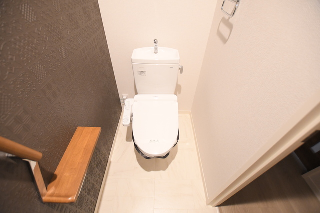 トイレ　トイレ