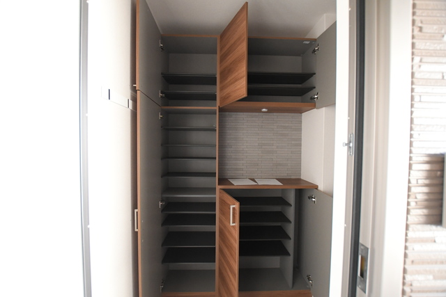 収納　シューズボックス