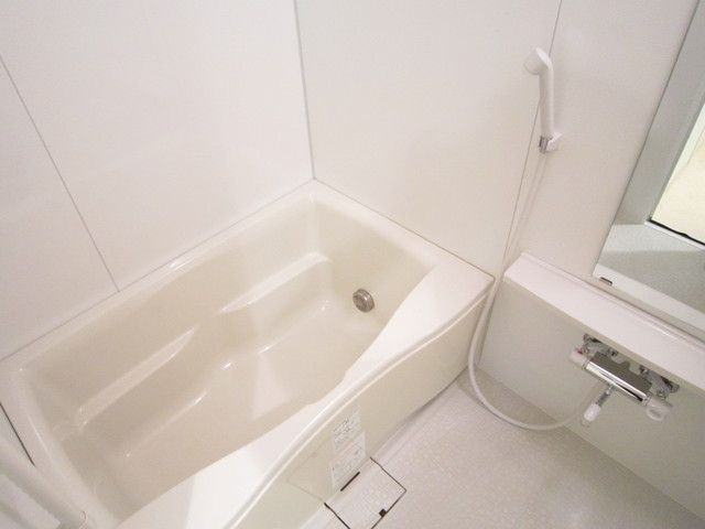 バス・シャワールーム　☆清潔感のあるバスルーム☆