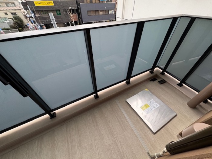 バルコニー　バルコニー